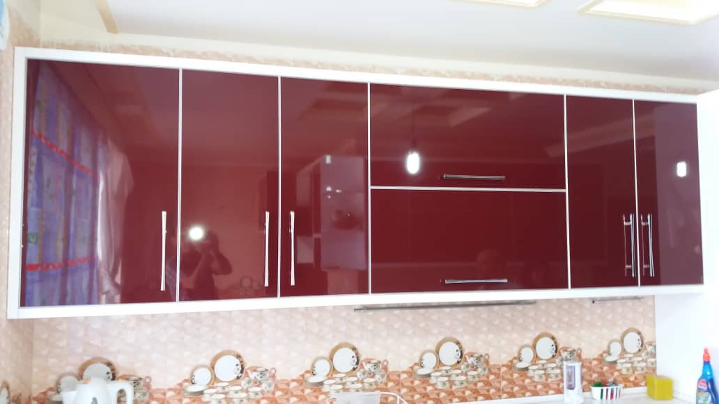 تنوع در رنگ کابیتهای آشپزخانه